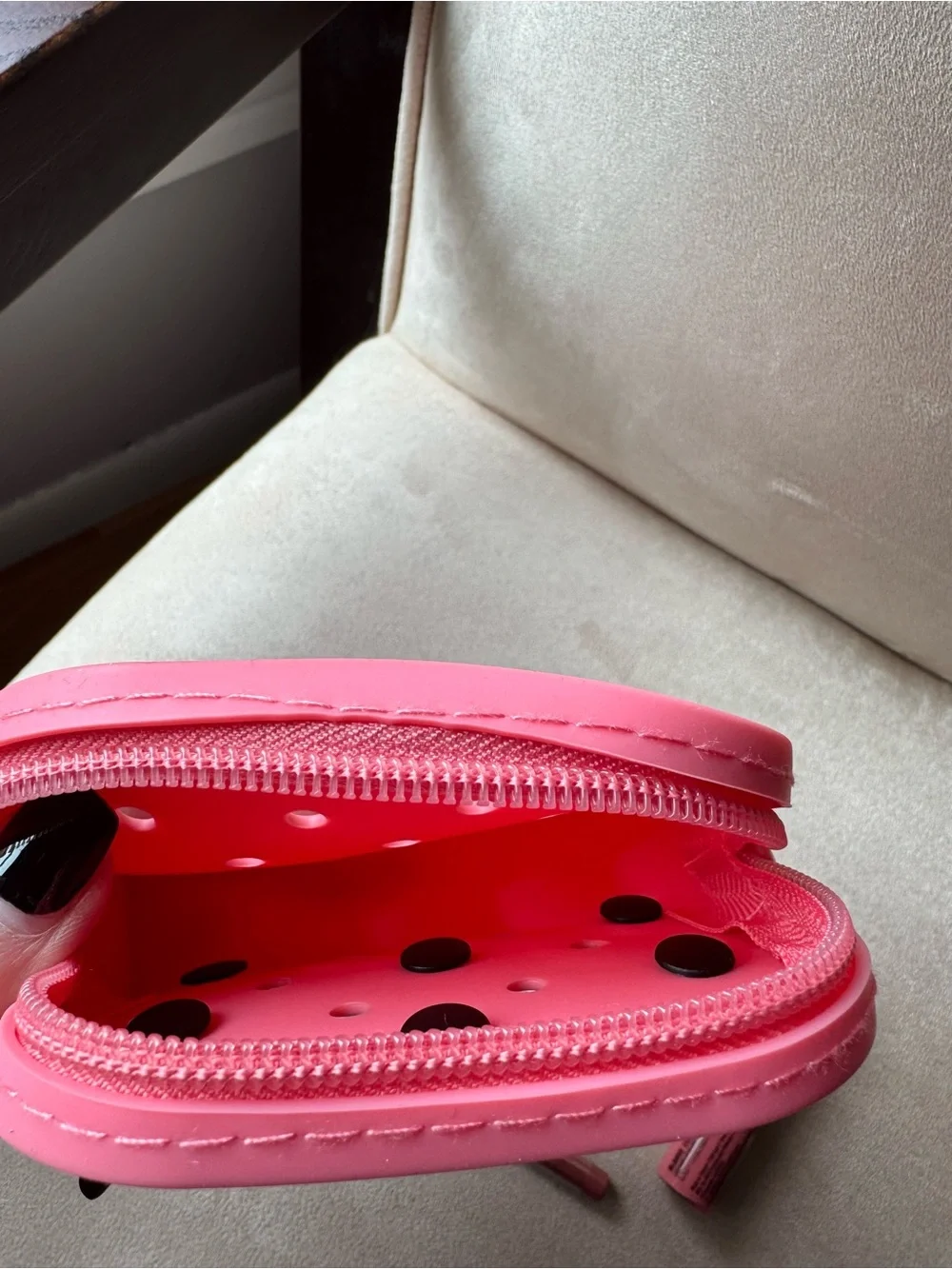 💚💚 Limited Edition Zipper Croc-style Charm Pouch Keychain